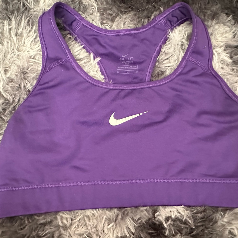 NIKE sports bra
